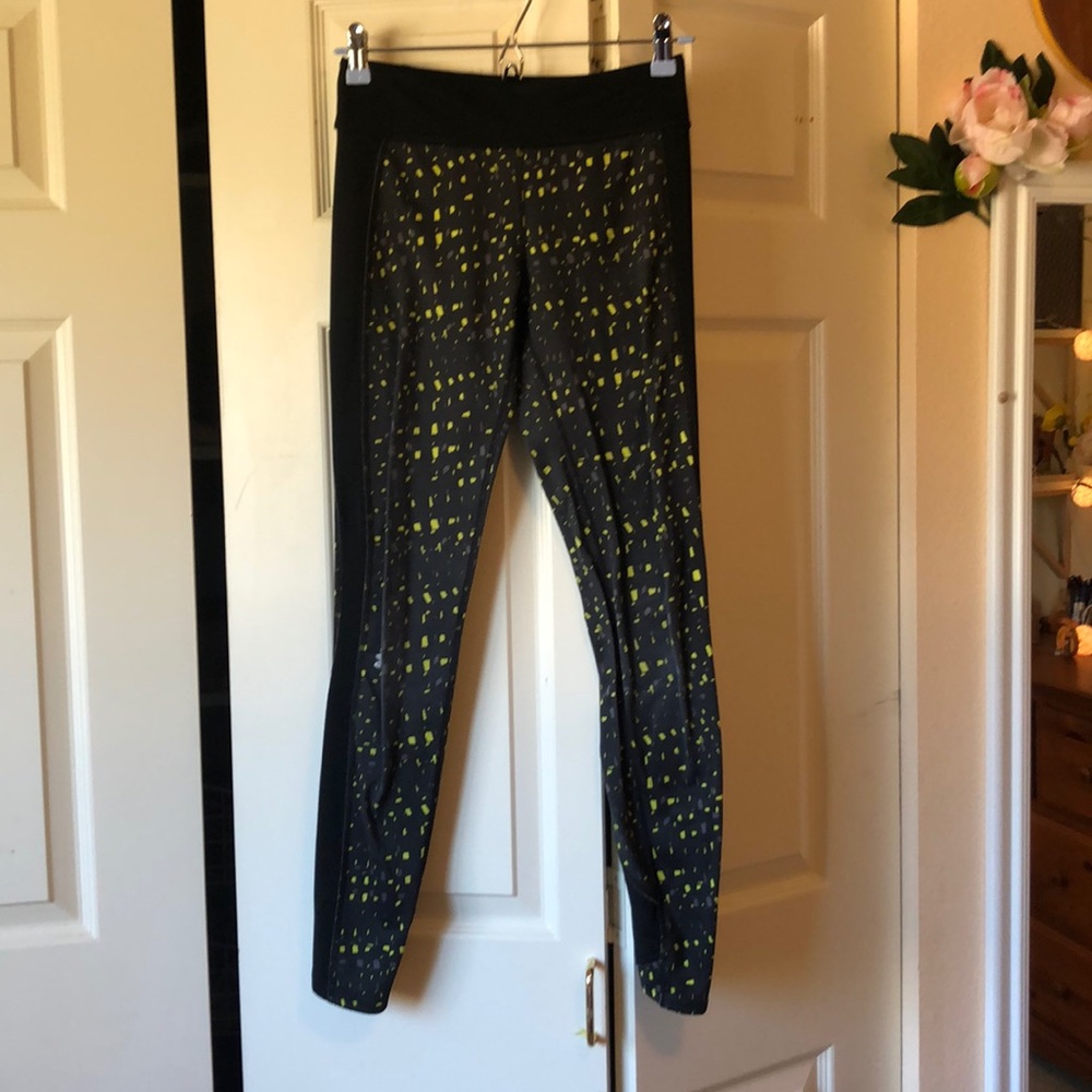 Black patterned skinny leggings